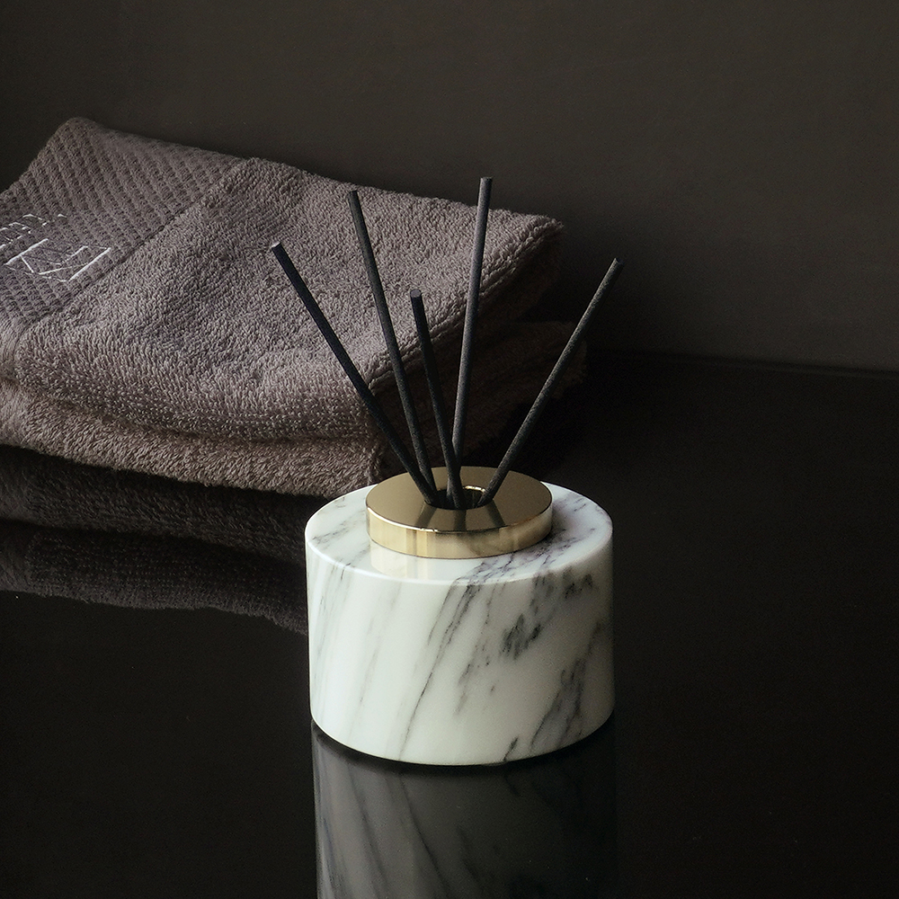 White Arabescato Natural Marbl - Reed Diffuser Set recensione e prezzo